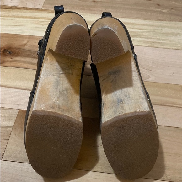 Women's Black Clog Style Ankle Boots - Picture 13 of 17